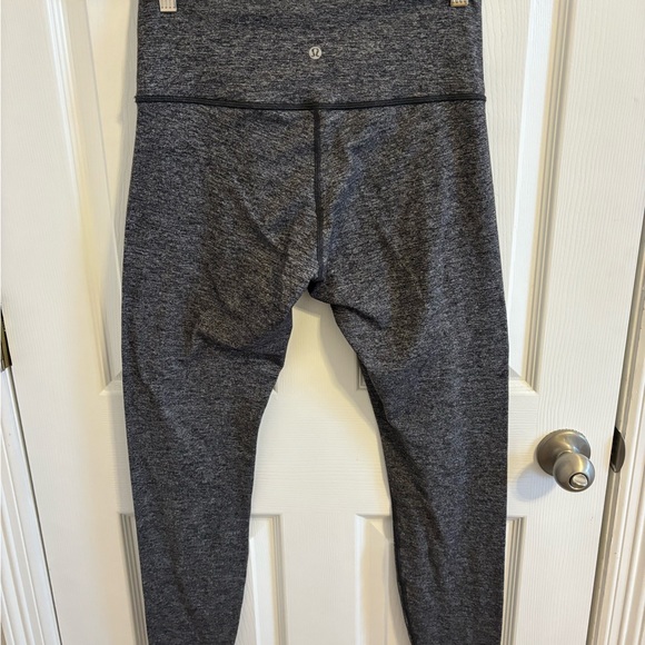 Lululemon Wonder Train size 12 - Picture 2 of 3